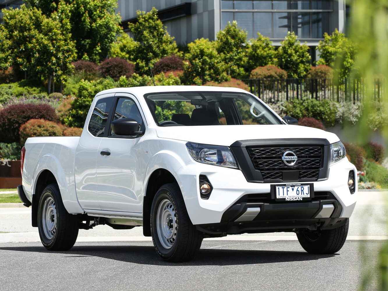 Nissan Navara (Frontier) IV (2014-2026) - Пикап Полуторная кабина King Cab