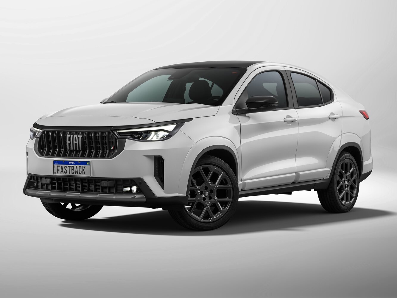 Fiat Fastback I (2022-2026) - Внедорожник 5 дв.
