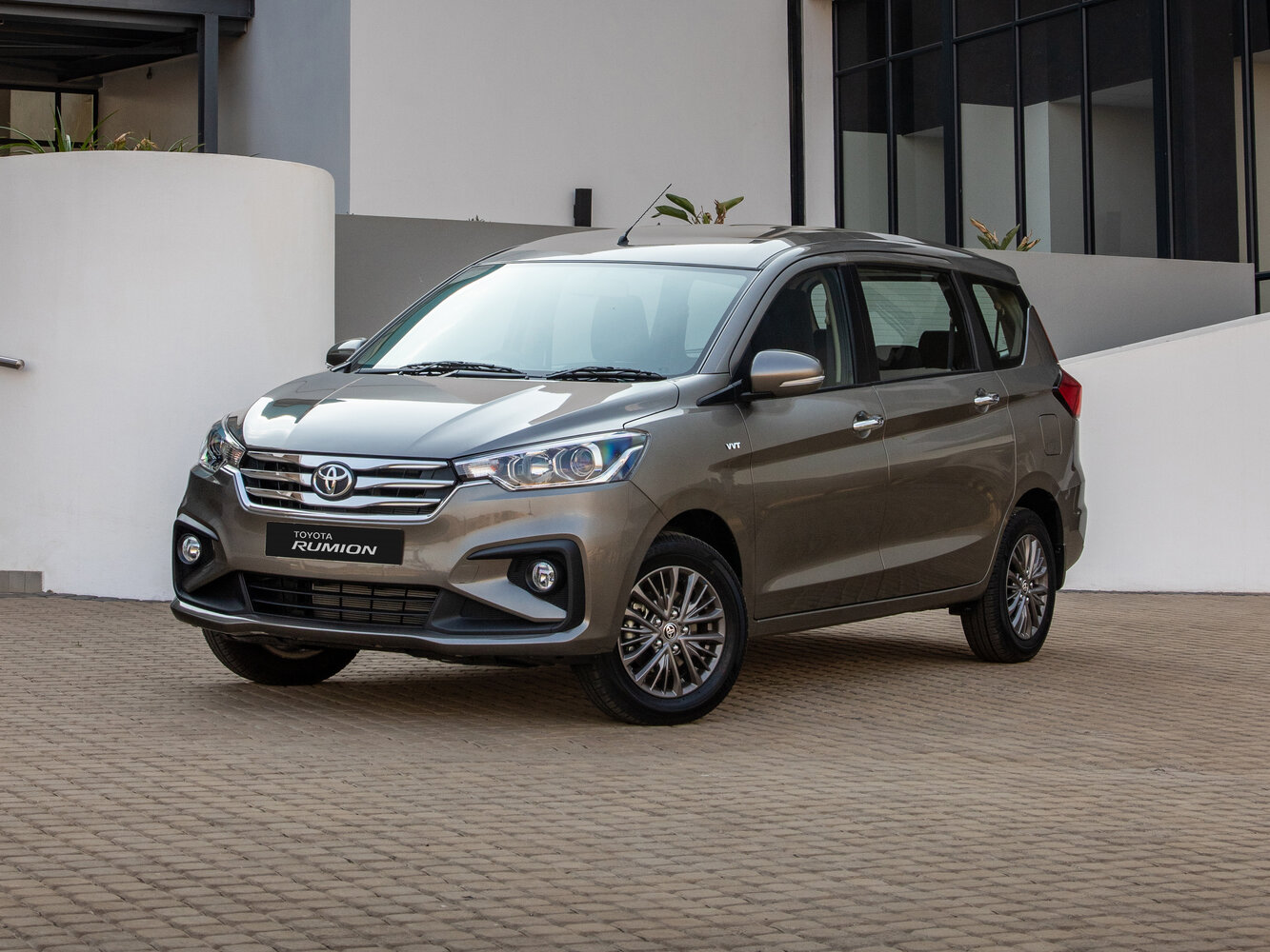 Toyota Rumion I (2021-2026) - Компактвэн