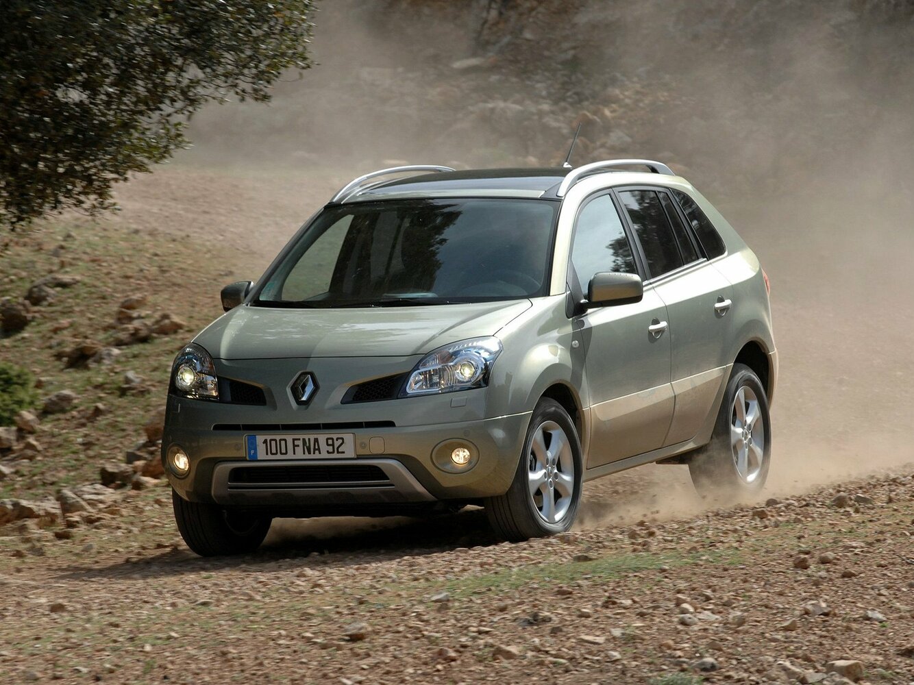 Renault Koleos I (2008-2016) - Внедорожник 5 дв.