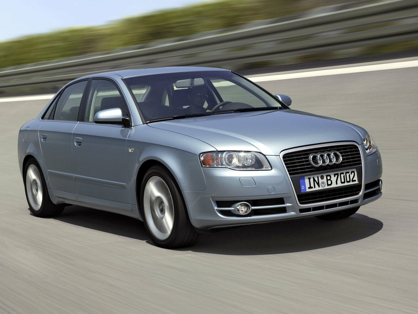 Audi A4 III (2004-2009) - Седан