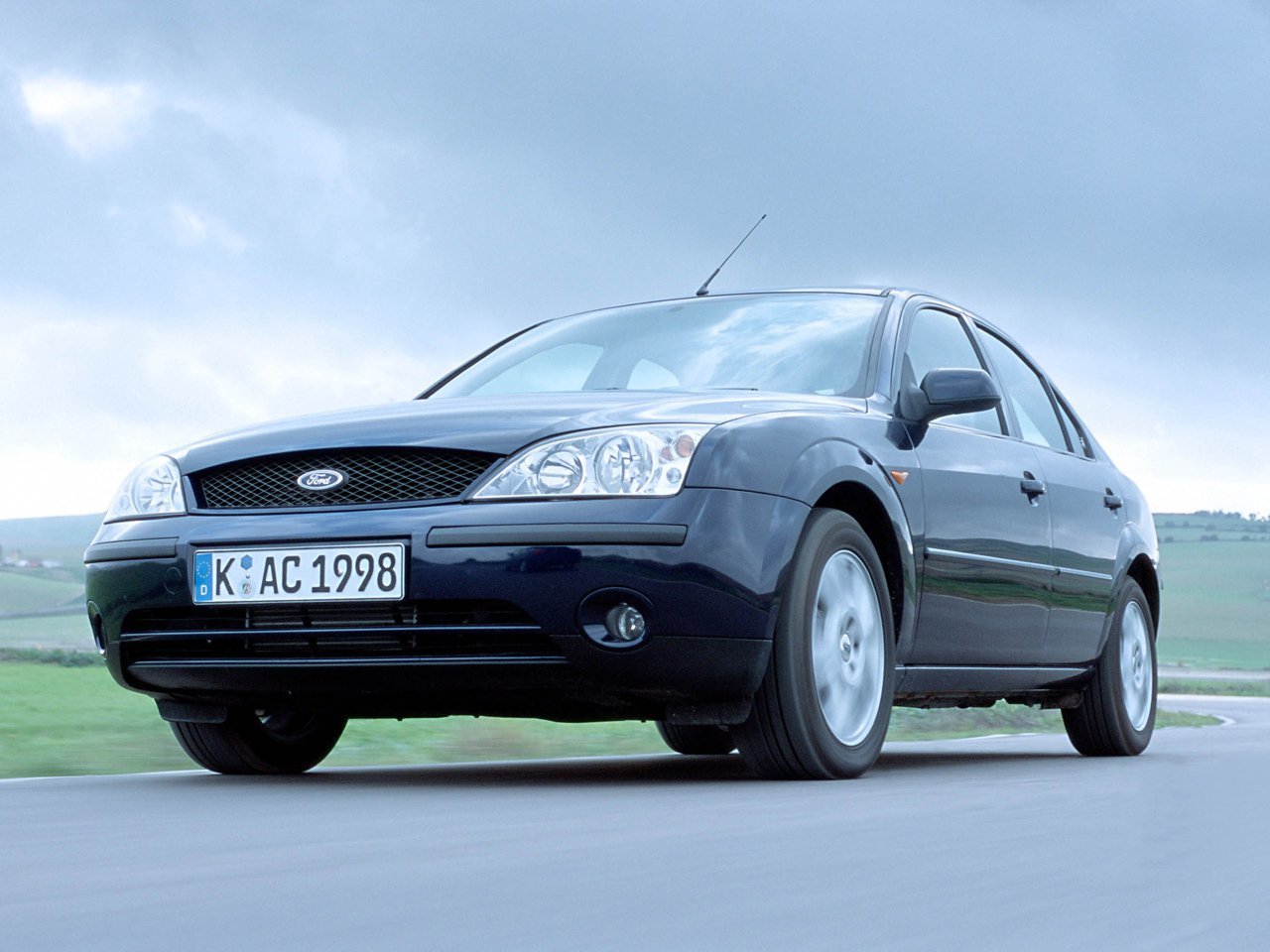 Ford Mondeo III (2000-2007) - Седан