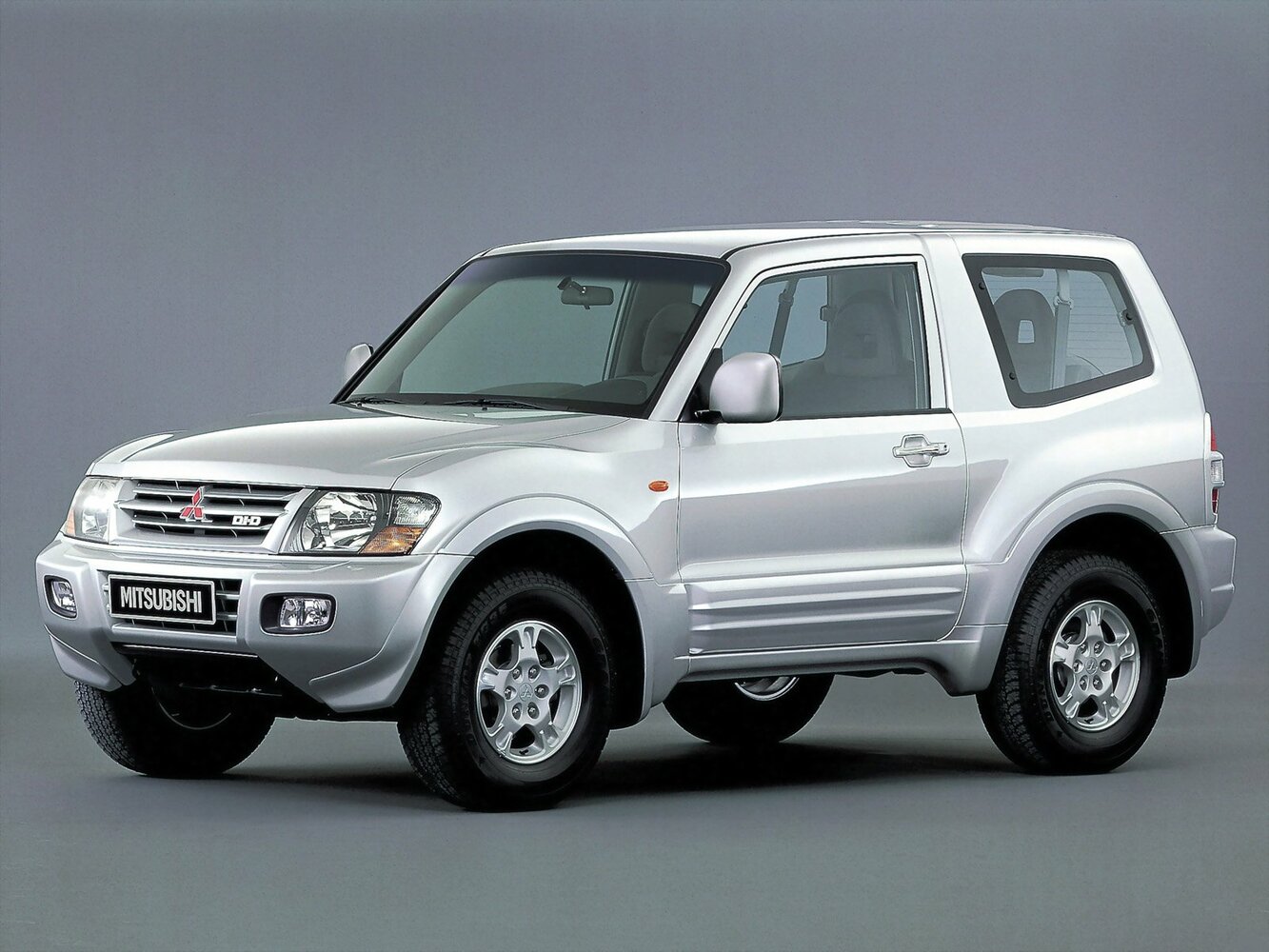Mitsubishi Pajero III (1999-2006) - Внедорожник 3 дв.