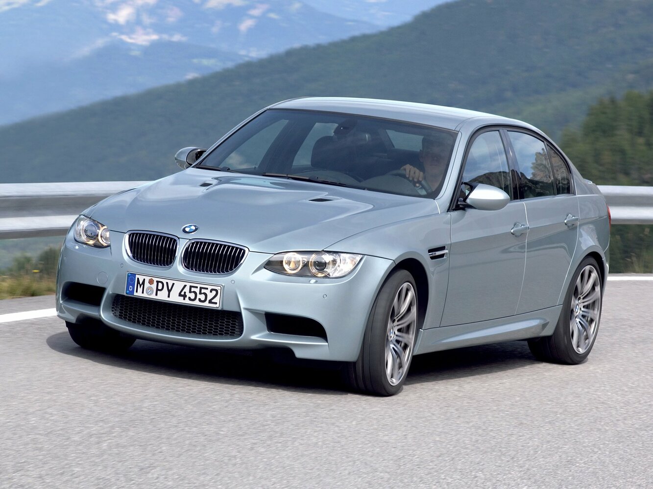 BMW M3 IV (2007-2013) - Седан