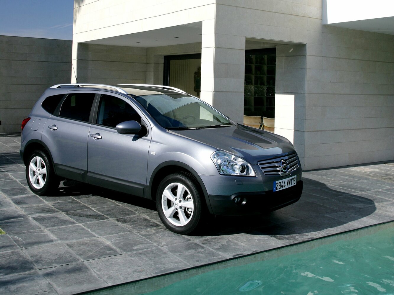 Nissan Qashqai+2 I (2008-2013) - Внедорожник 5 дв.