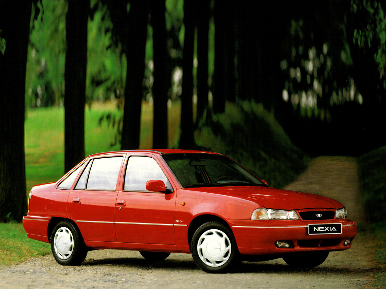 Daewoo Nexia I (1994-2016) - Седан