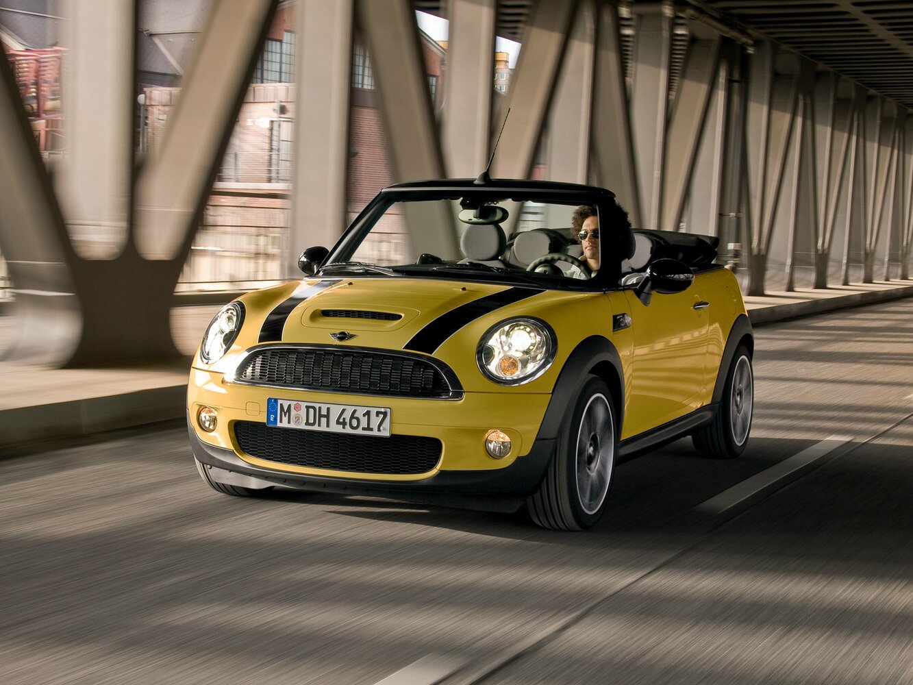 Mini Cabrio II (2008-2015) - Кабриолет Cooper S
