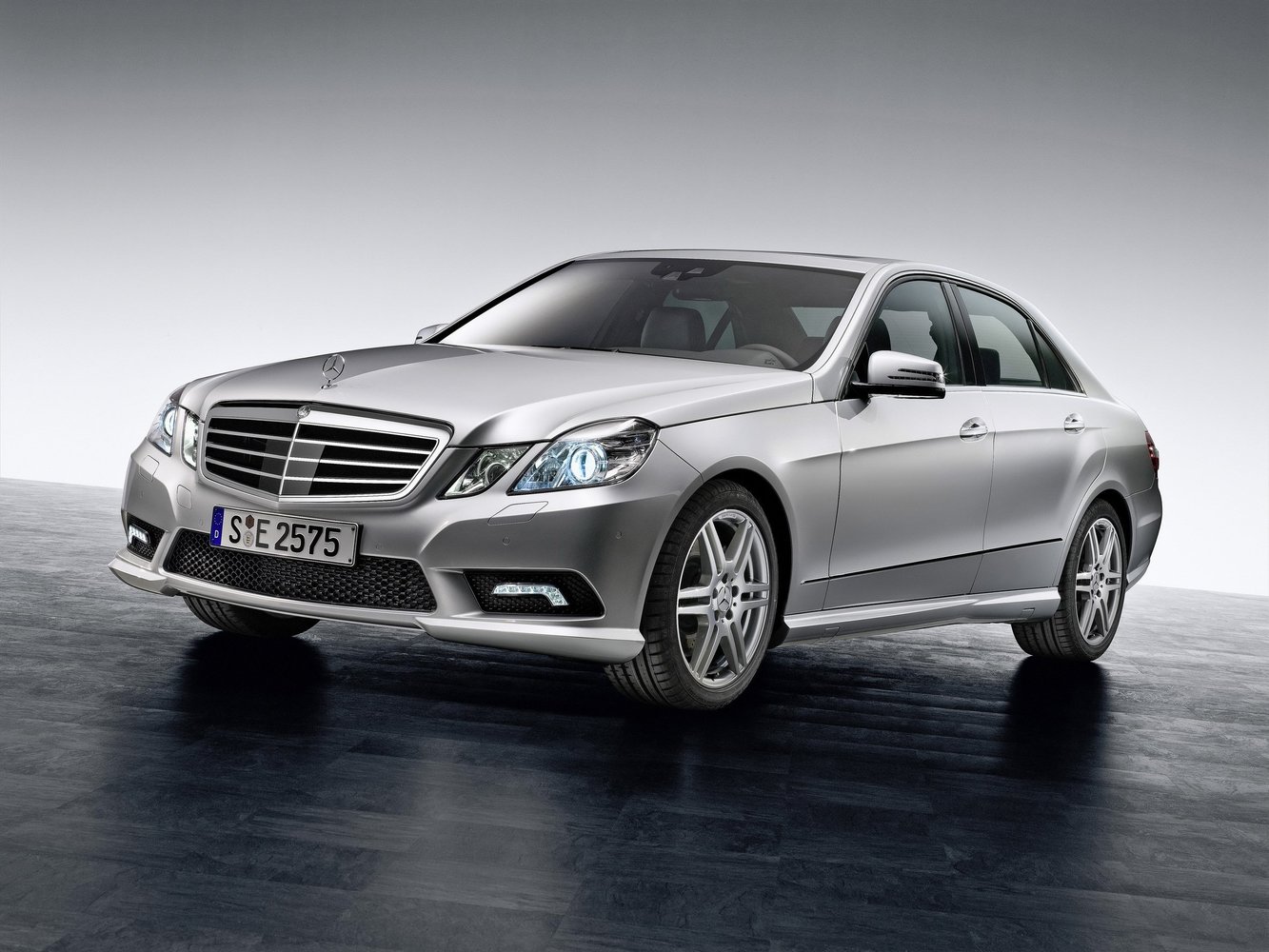 Mercedes-Benz E-Класс IV (2009-2016) - Седан