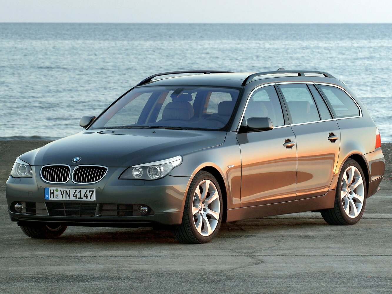 BMW 5 серии V (2003-2010) - Универсал 5 дв.