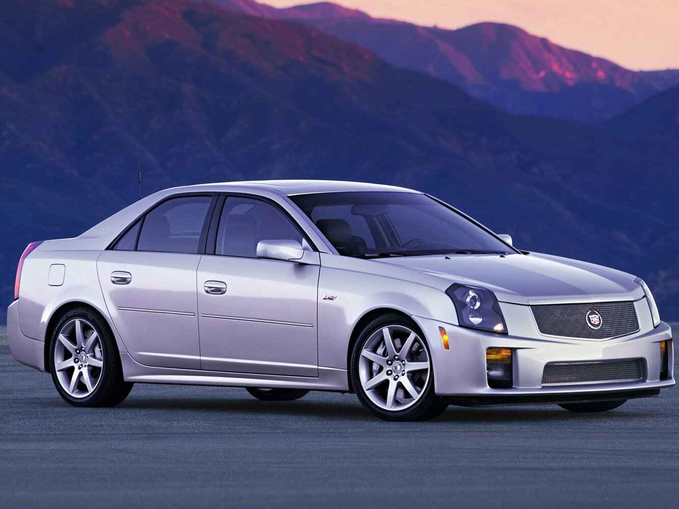 Cadillac CTS-V I (2004-2007) - Седан