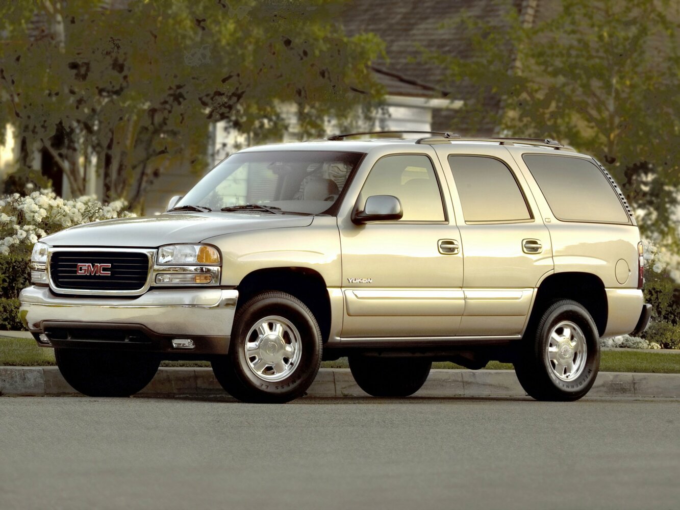 GMC Yukon II (1999-2006) - Внедорожник 5 дв.
