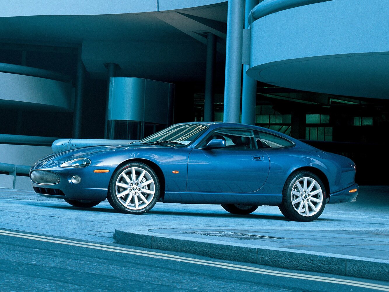 Jaguar XKR I (1998-2006) - Купе