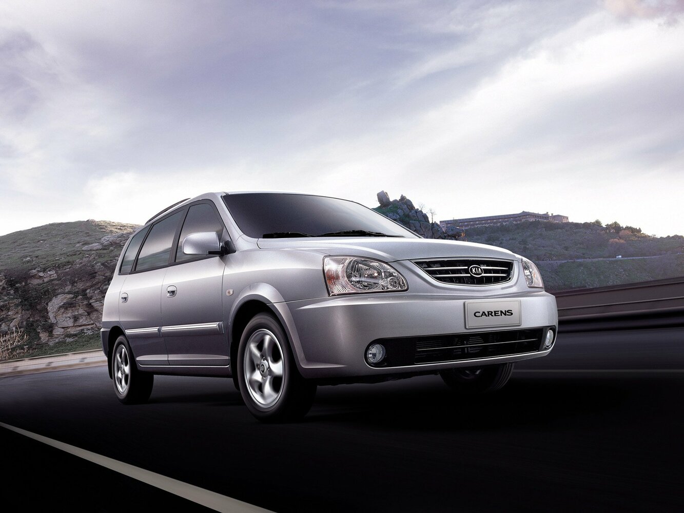 Kia Carens I (1999-2006) - Компактвэн