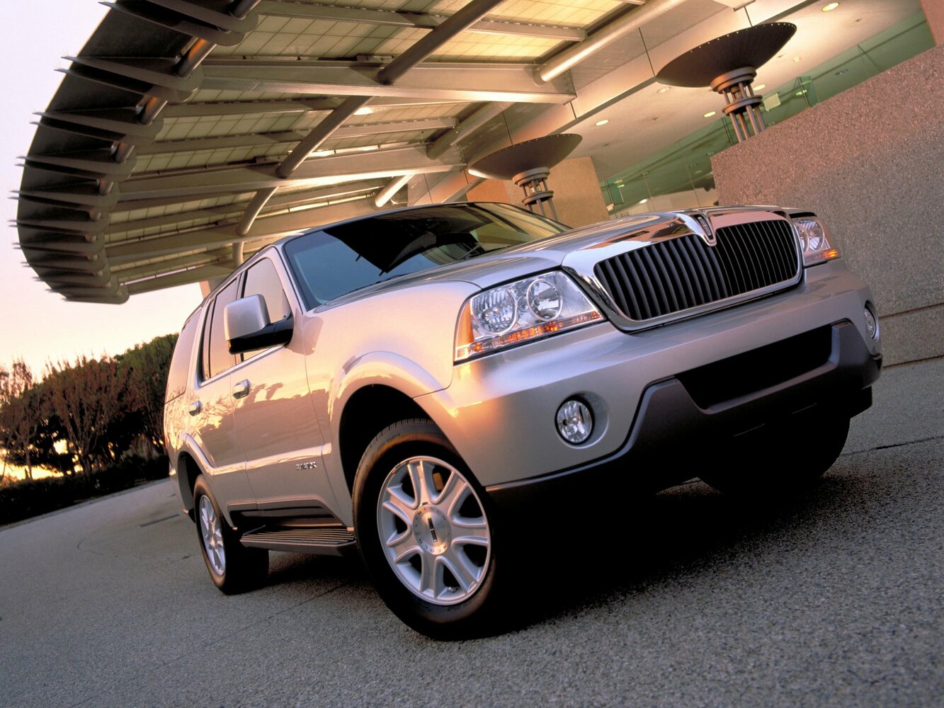 Lincoln Aviator I (2002-2005) - Внедорожник 5 дв.