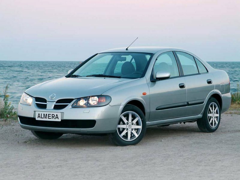 Nissan Almera II (2000-2006) - Седан