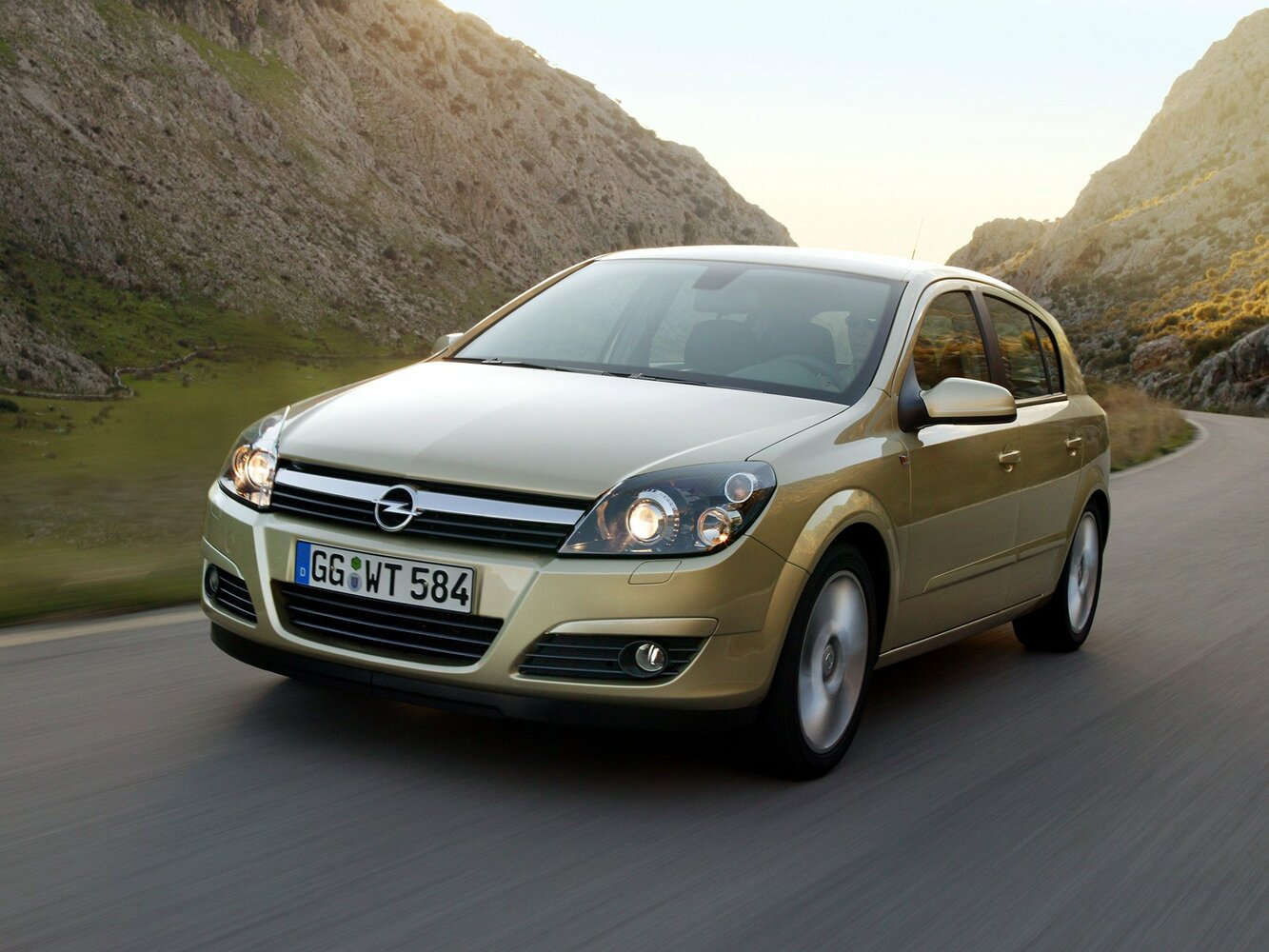 Opel Astra H (2004-2014) - Хэтчбек 5 дв.