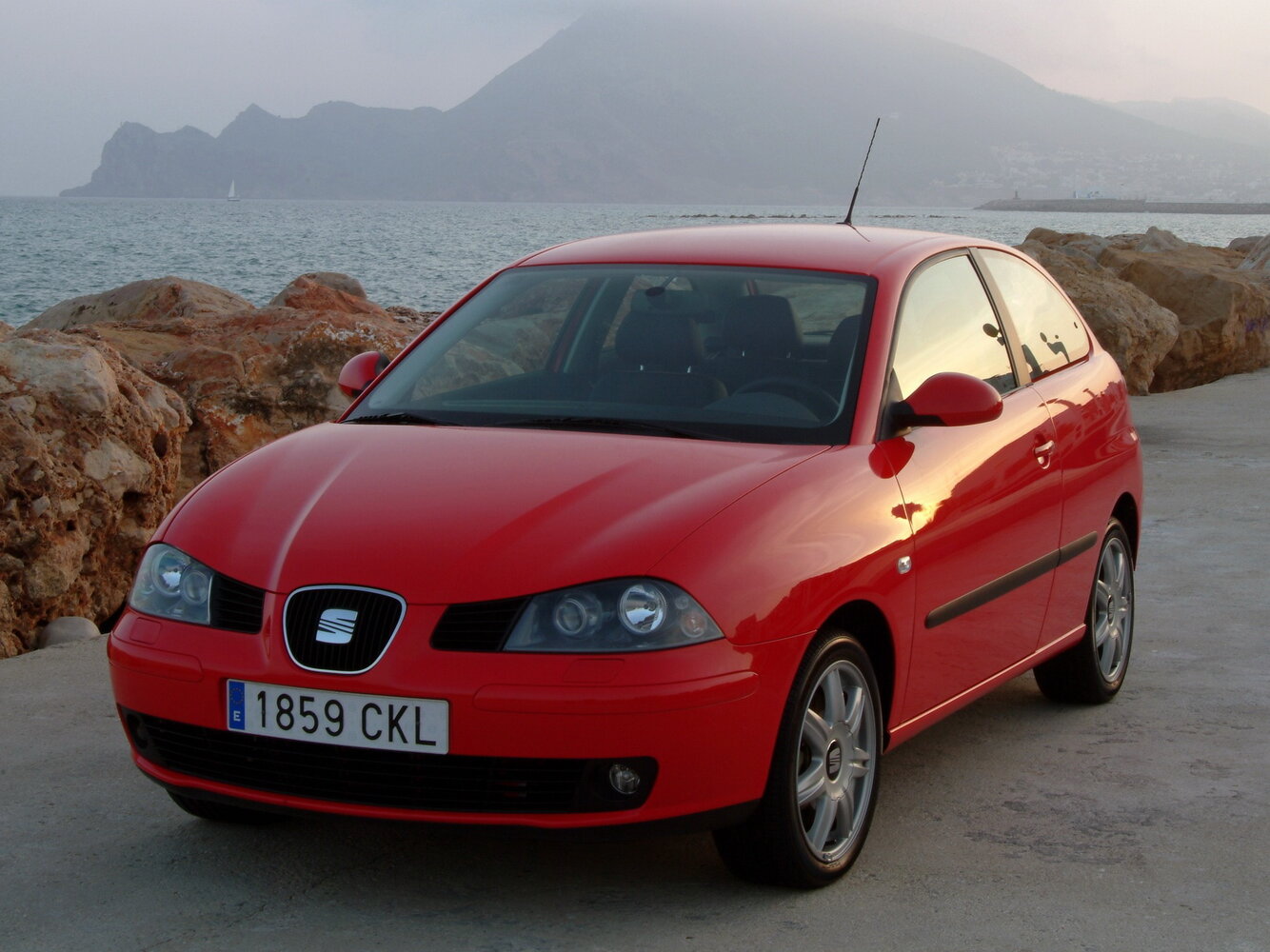 SEAT Ibiza III (2001-2008) - Хэтчбек 3 дв.