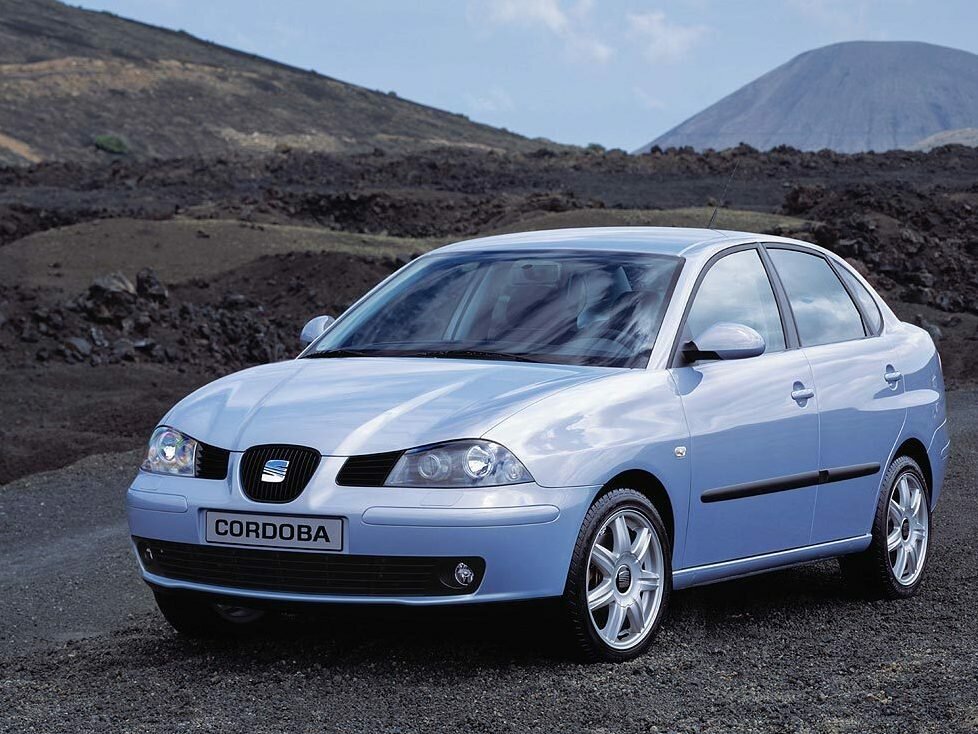 SEAT Cordoba II (2003-2009) - Седан