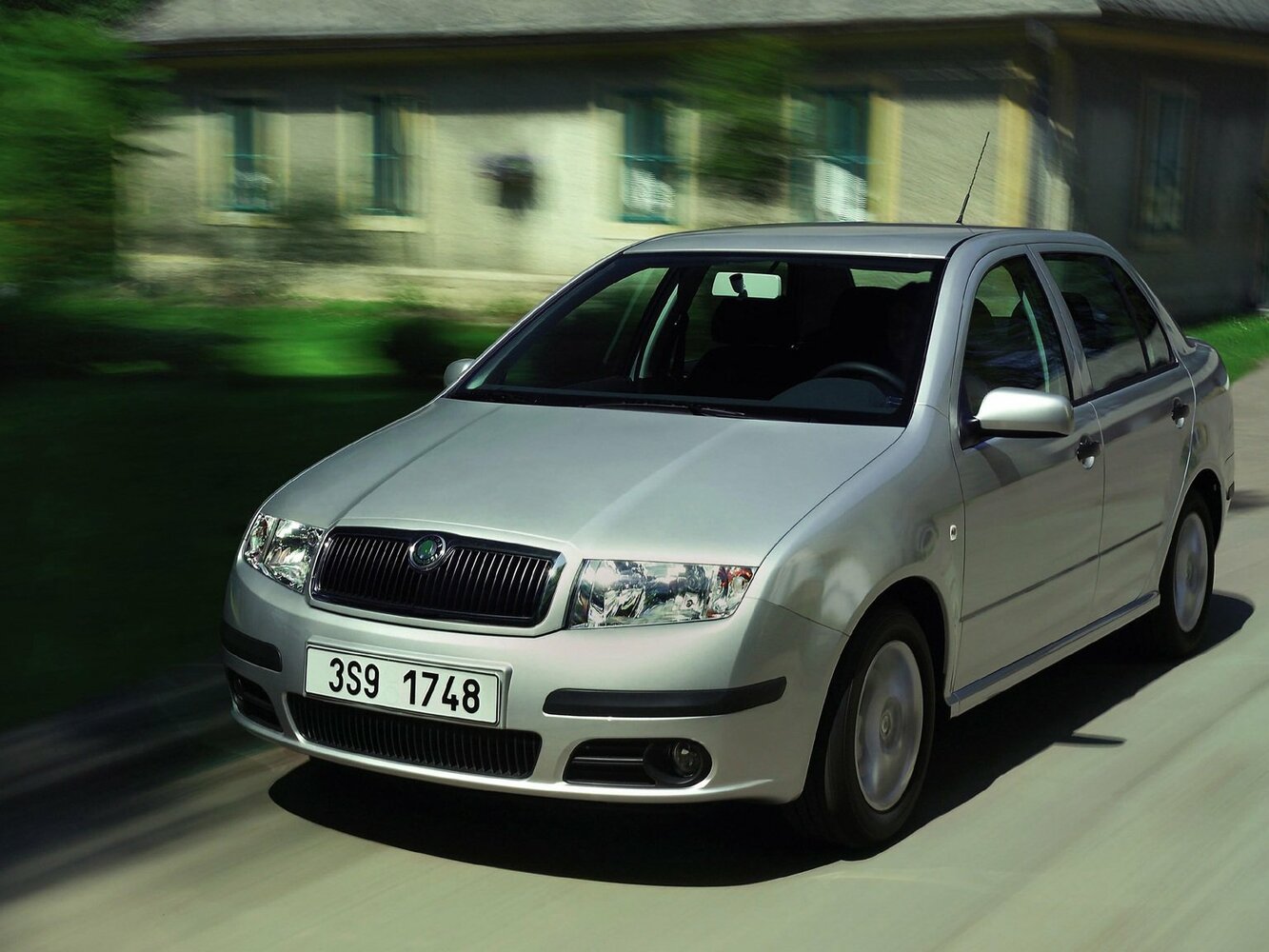 Skoda Fabia I (1999-2007) - Седан