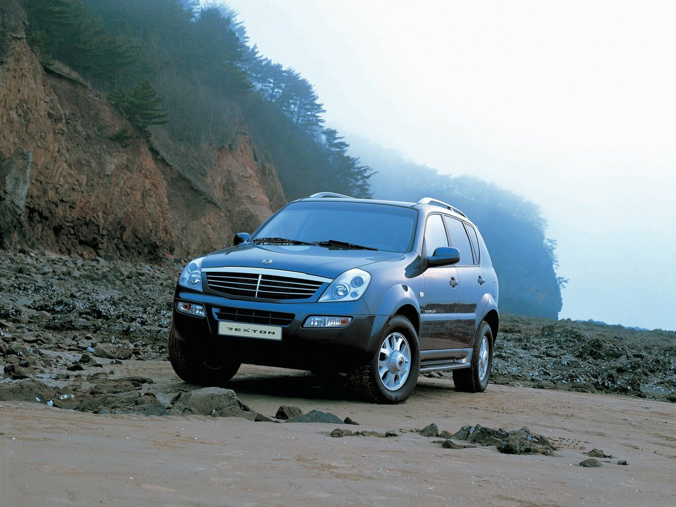 SsangYong Rexton I (2001-2009) - Внедорожник 5 дв.