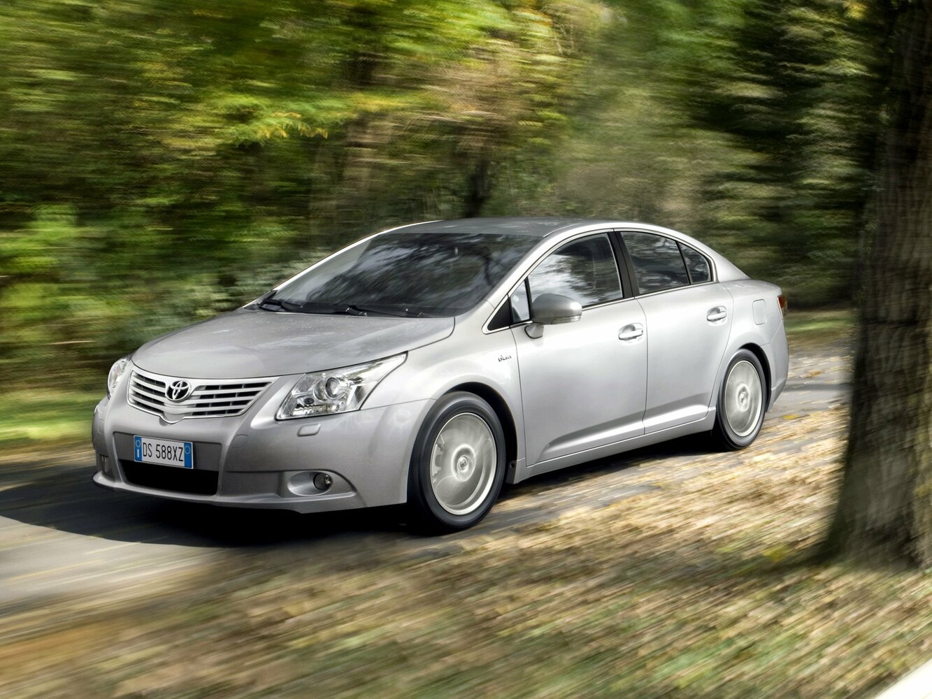 Toyota Avensis III (2008-2018) - Седан