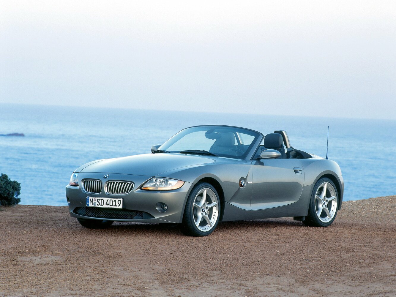 BMW Z4 I (2002-2009) - Родстер