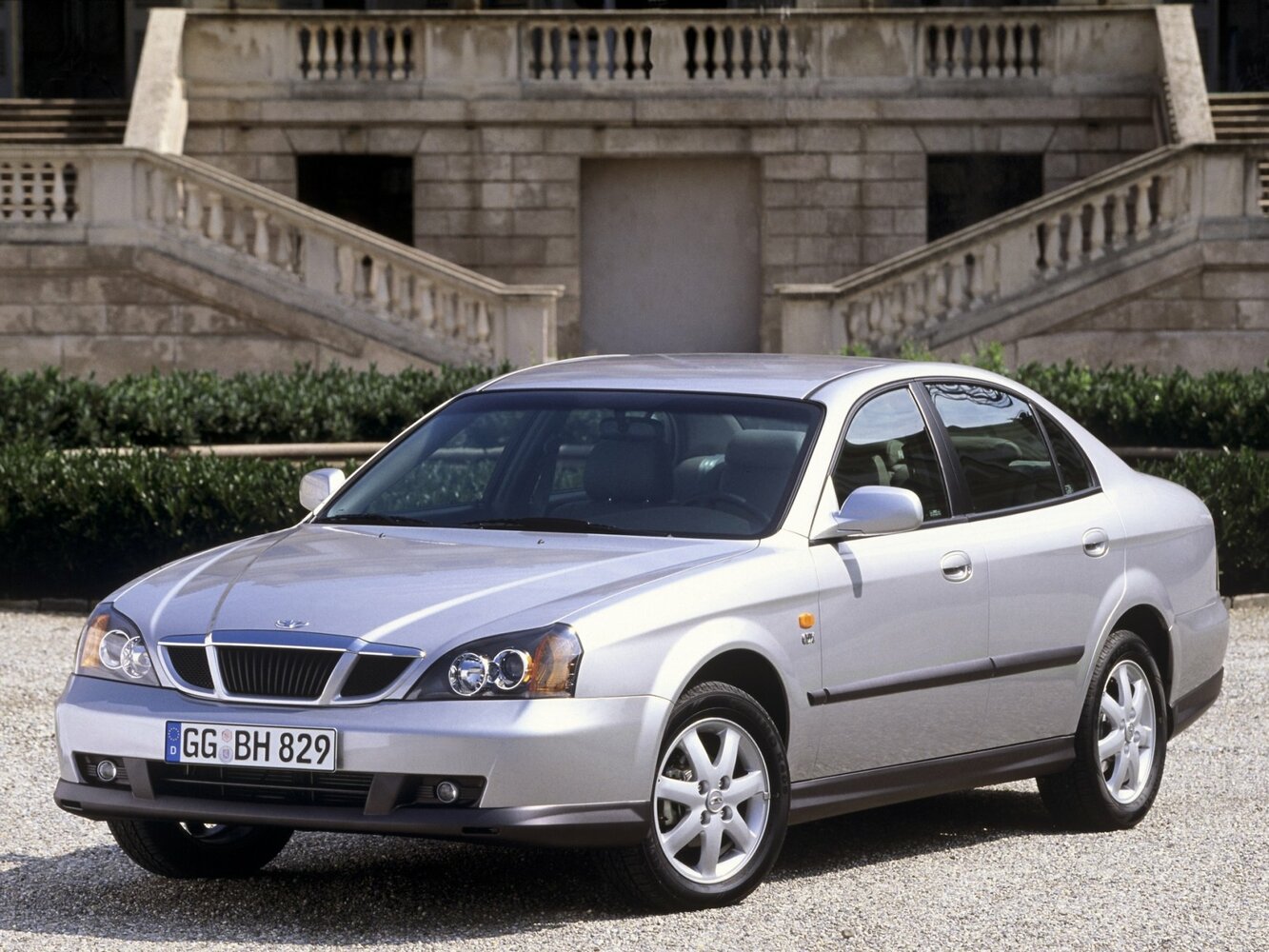 Daewoo Evanda I (2002-2005) - Седан