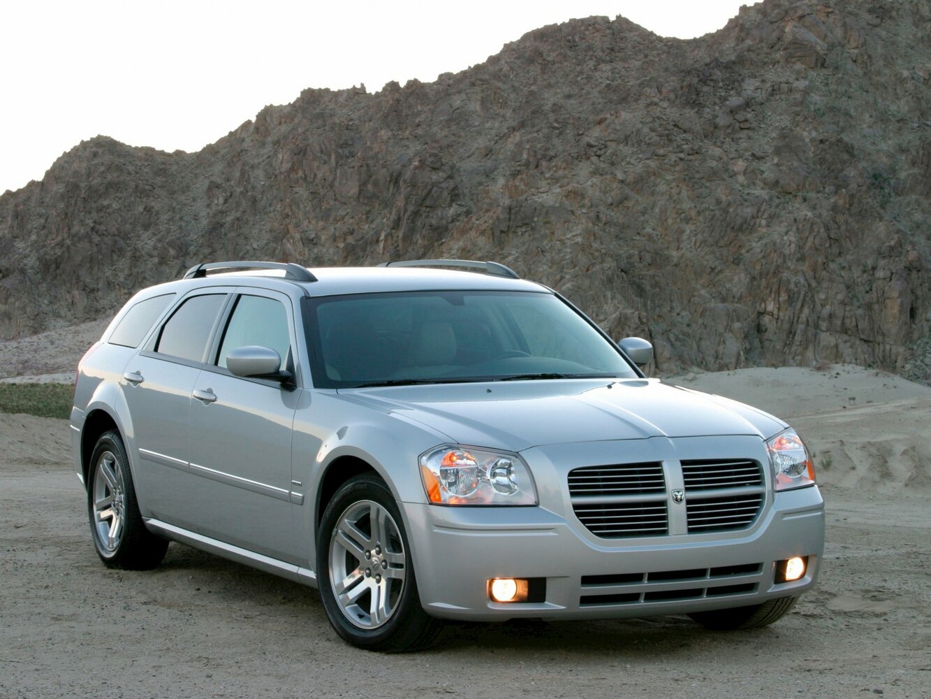 Dodge Magnum II (2003-2008) - Универсал 5 дв.