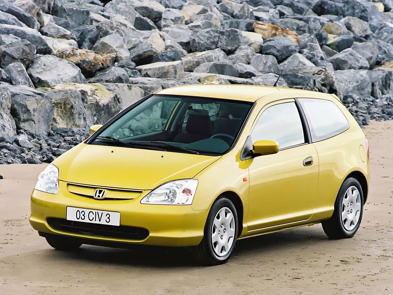 Honda Civic VII (2000-2006) - Хэтчбек 3 дв.