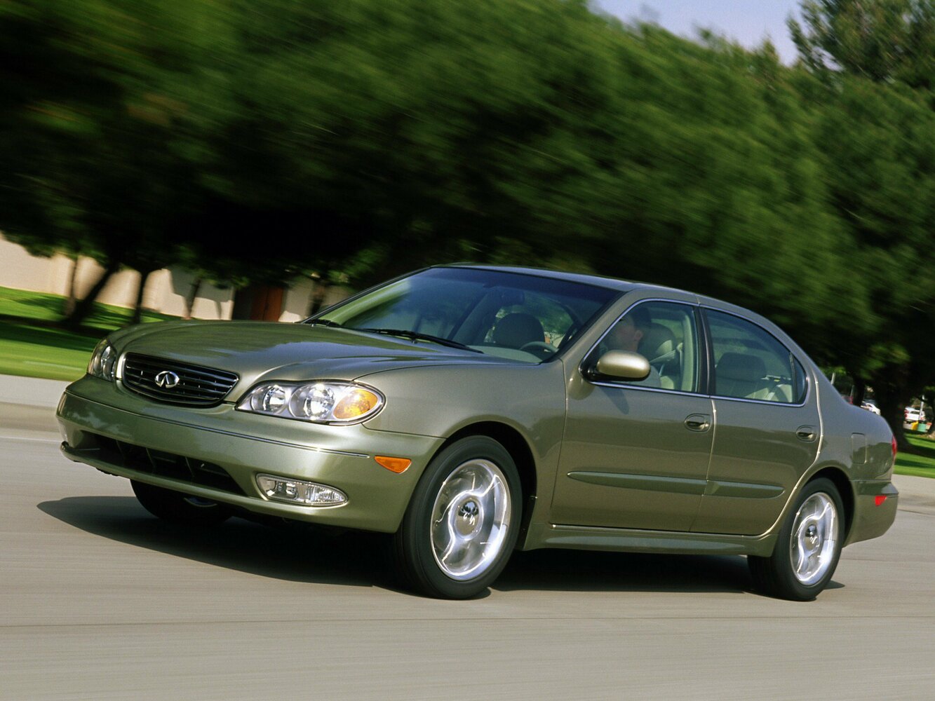 Infiniti I II (2000-2004) - Седан