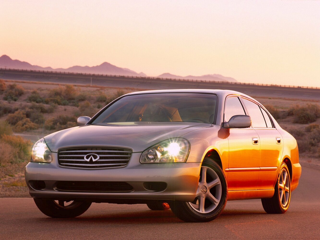 Infiniti Q III (2001-2006) - Седан