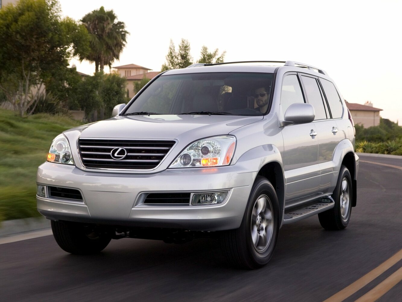 Lexus GX I (2002-2009) - Внедорожник 5 дв.