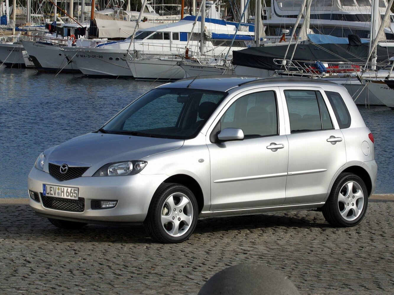 Mazda 2 I (2003-2007) - Хэтчбек 5 дв.