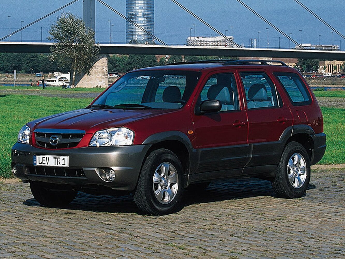Mazda Tribute I (2000-2007) - Внедорожник 5 дв.