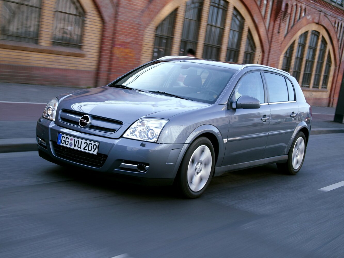 Opel Signum I (2003-2008) - Хэтчбек 5 дв.