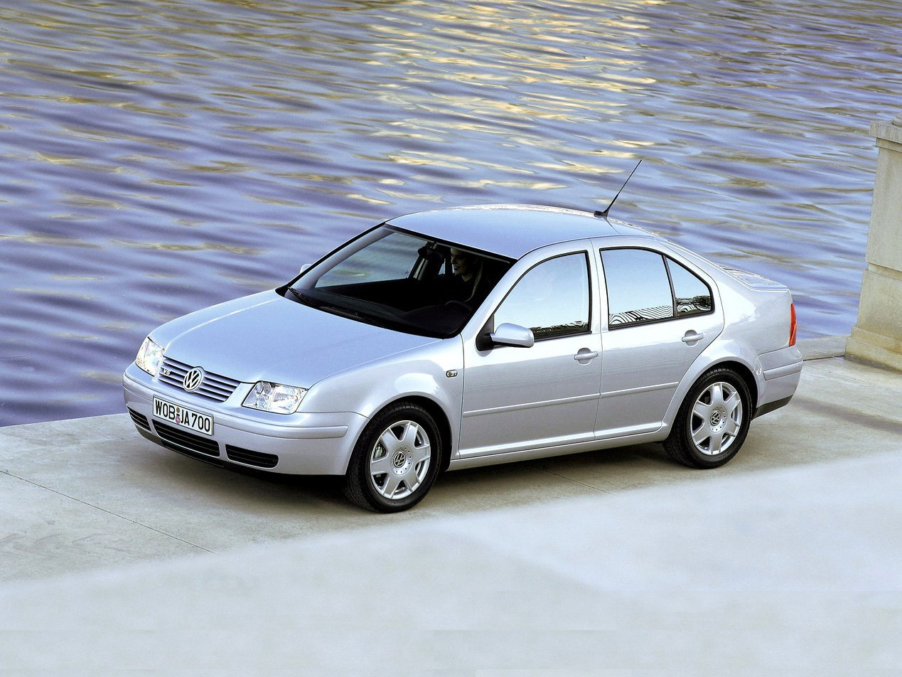 Volkswagen Bora I (1998-2005) - Седан