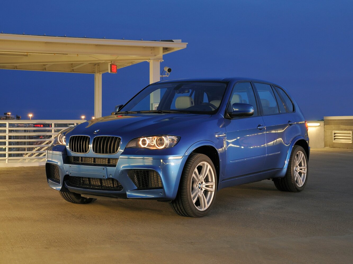 BMW X5 M I (2009-2013) - Внедорожник 5 дв.