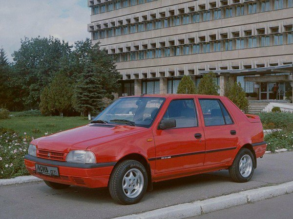 Dacia Nova I (1995-2000) - Лифтбек