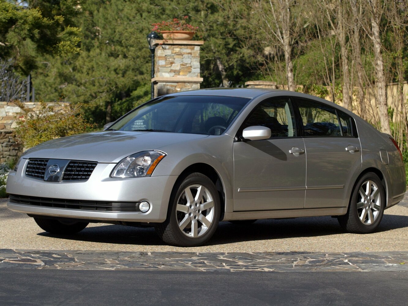 Nissan Maxima VI (2003-2008) - Седан