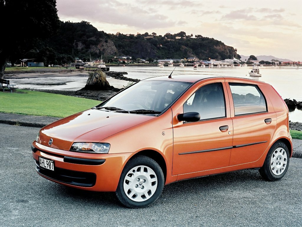 Fiat Punto II (1999-2011) - Хэтчбек 5 дв.