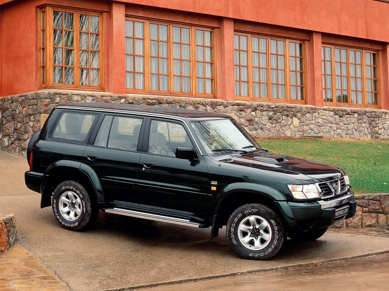Nissan Patrol V (1997-2024) - Внедорожник 5 дв.