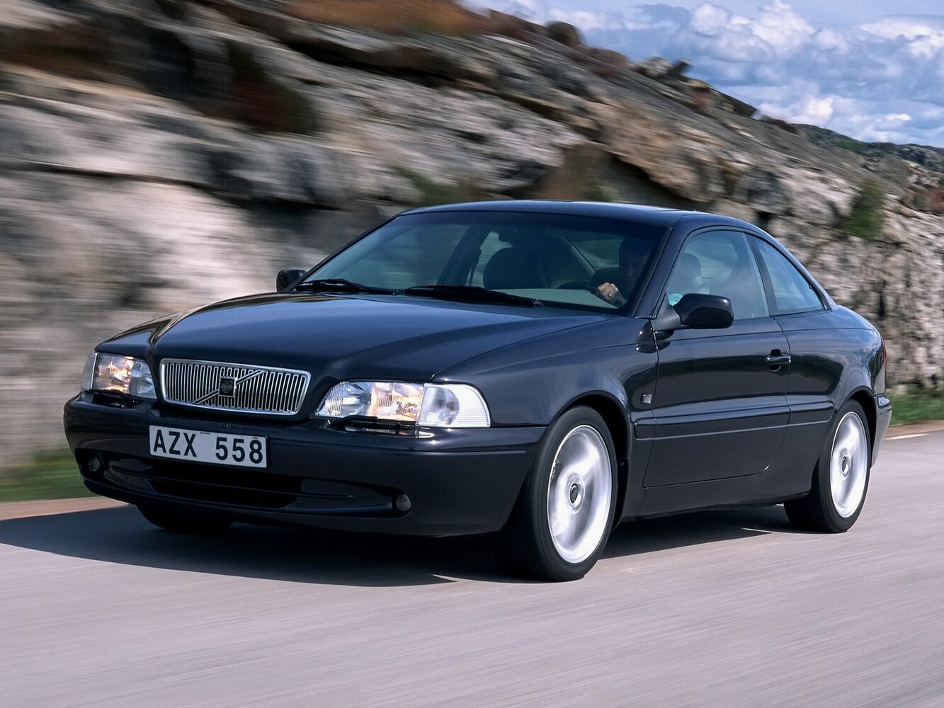 Volvo C70 I (1997-2005) - Купе