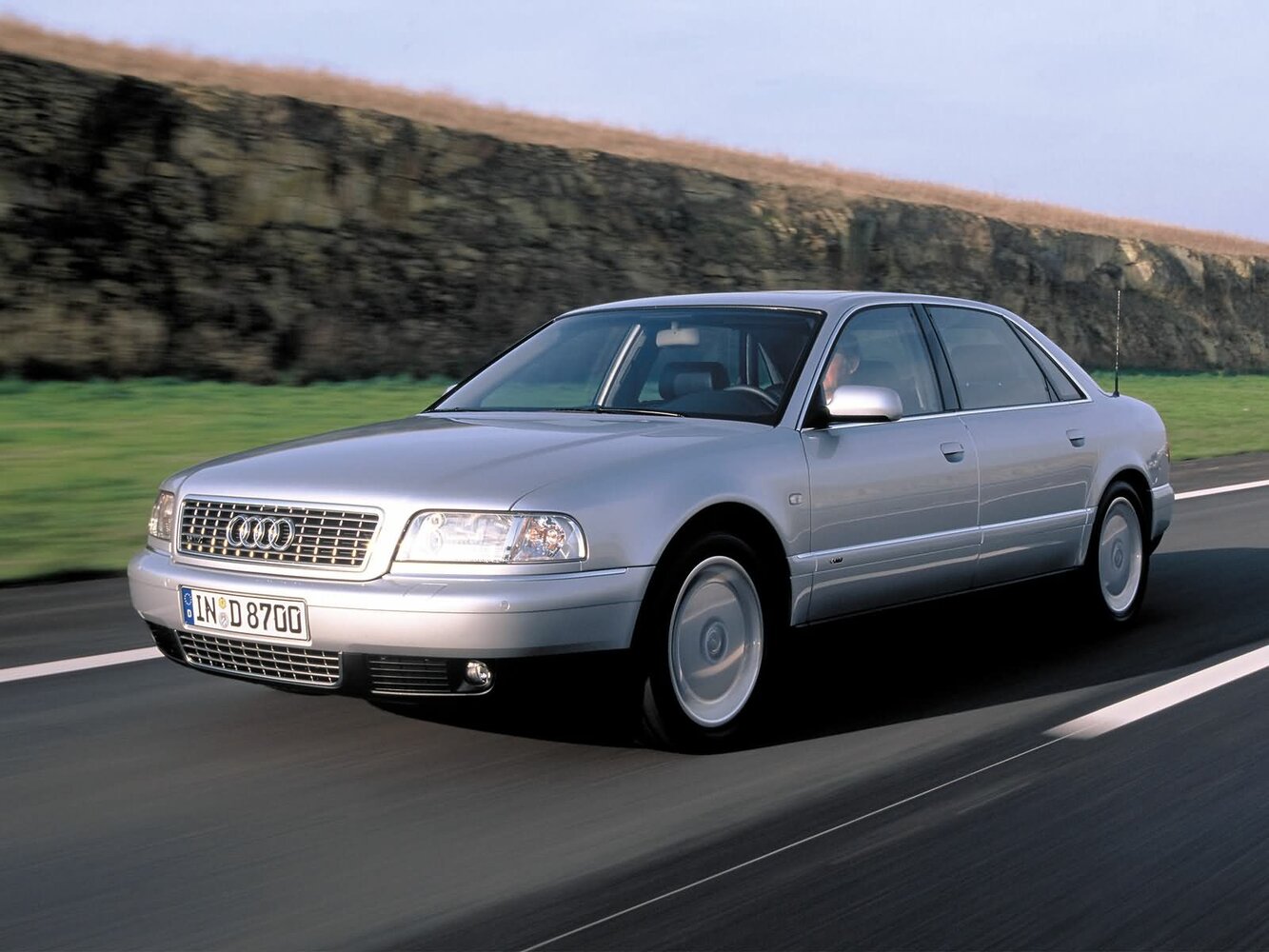 Audi A8 I (1994-2002) - Седан Long