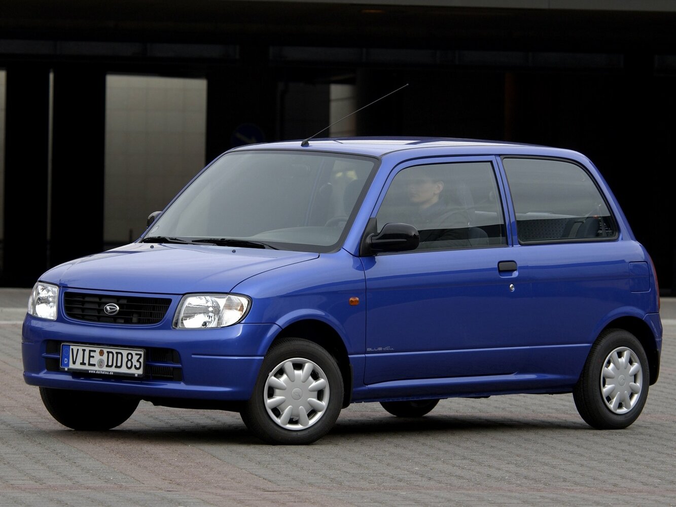 Daihatsu Cuore V (1999-2003) - Хэтчбек 3 дв.