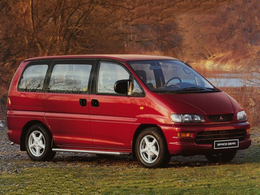 Mitsubishi Space Gear I (1994-2007) - Минивэн