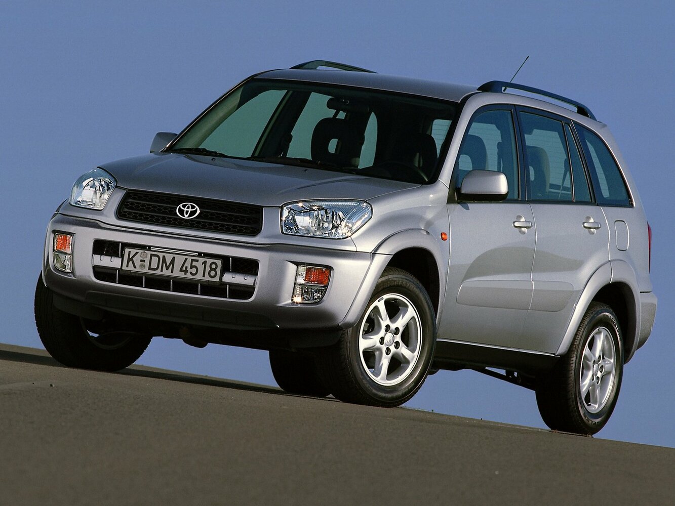 Toyota RAV4 II (2000-2006) - Внедорожник 5 дв.