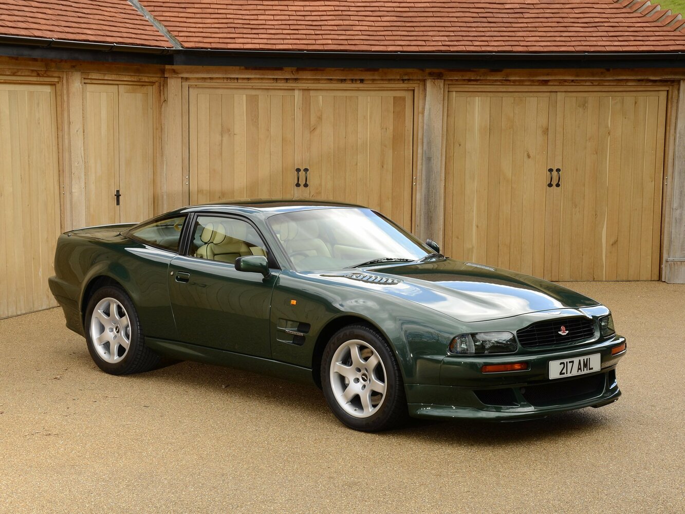 Aston Martin V8 Vantage II (1993-2000) - Купе
