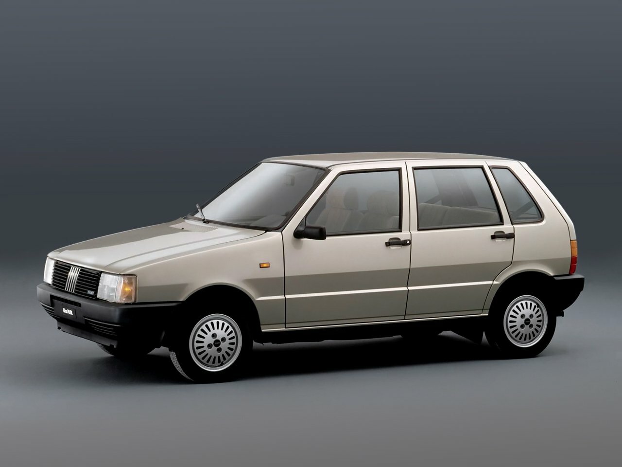 Fiat Uno I (1983-2002) - Хэтчбек 5 дв.