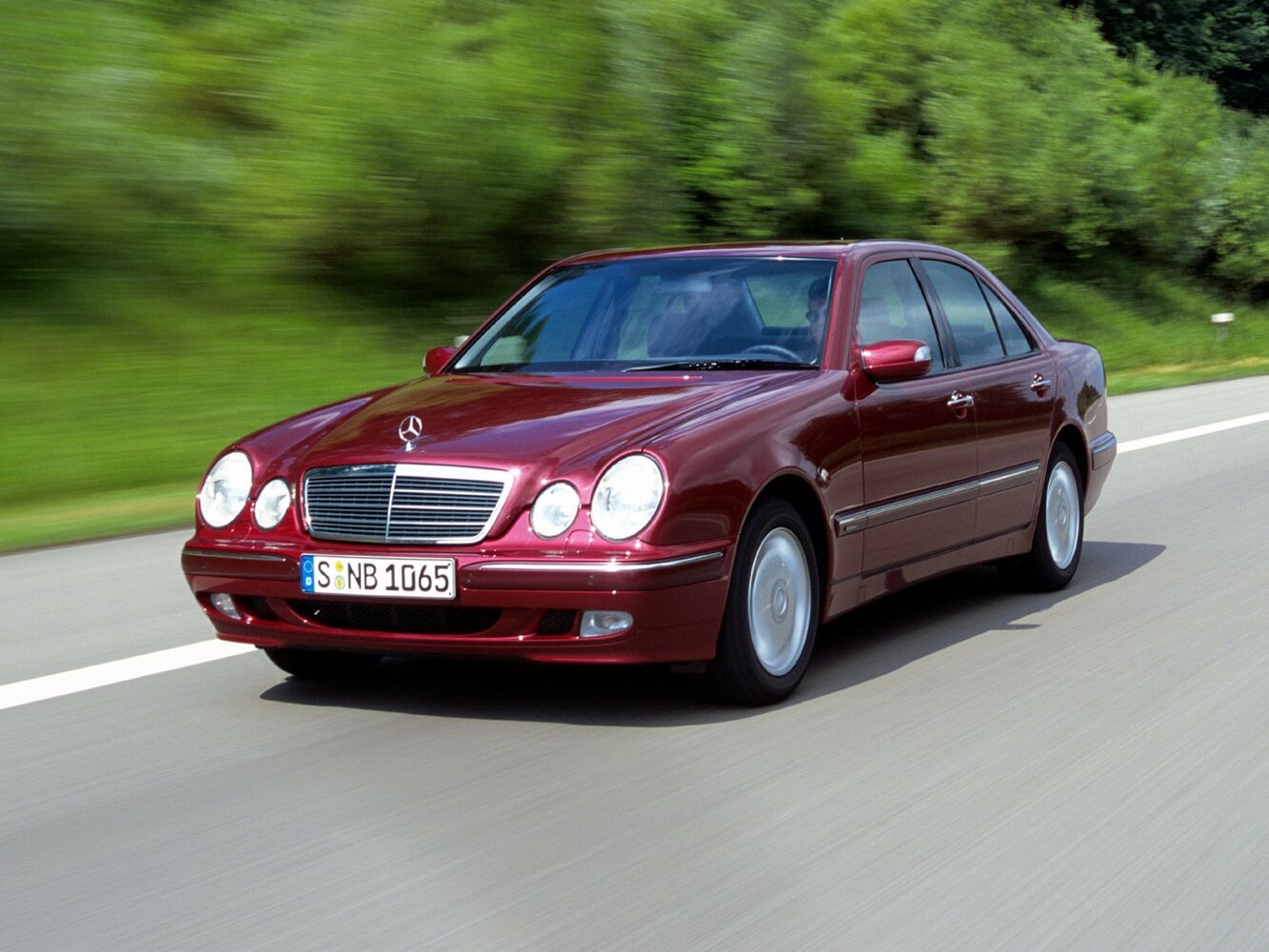 Mercedes-Benz E-Класс II (1995-2003) - Седан