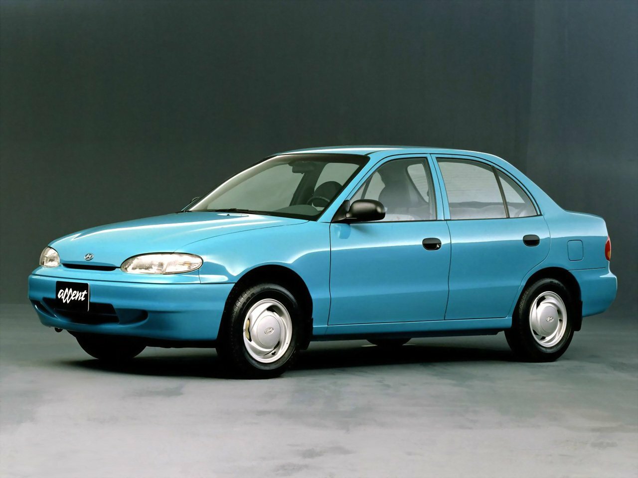 Hyundai Accent I (1994-2000) - Седан